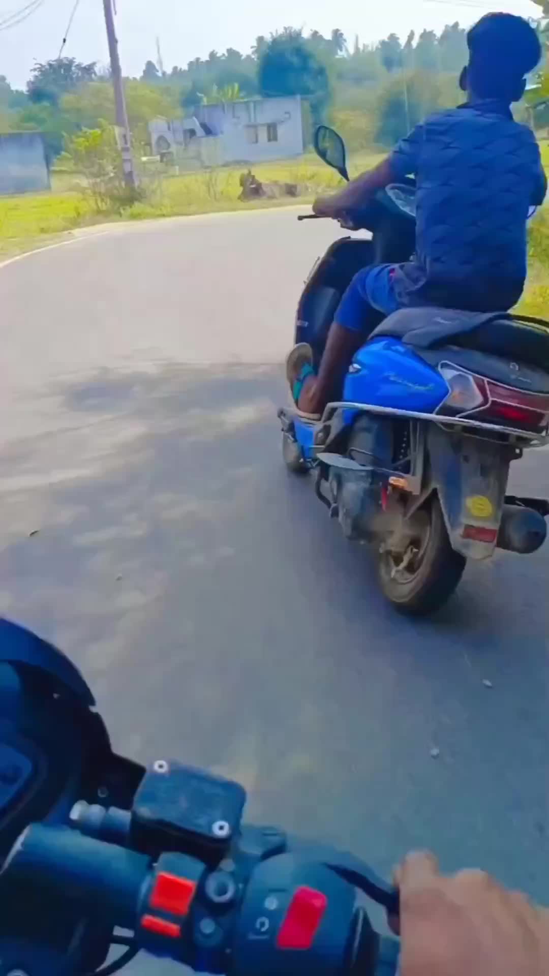 terlalu bersemangat