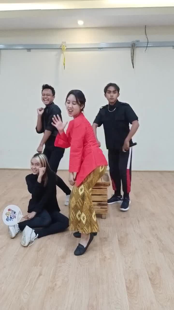 NYI ITEUNG IKUTAN JILAT INVESTIGASI LOHHH!!! 😱😱😱😱