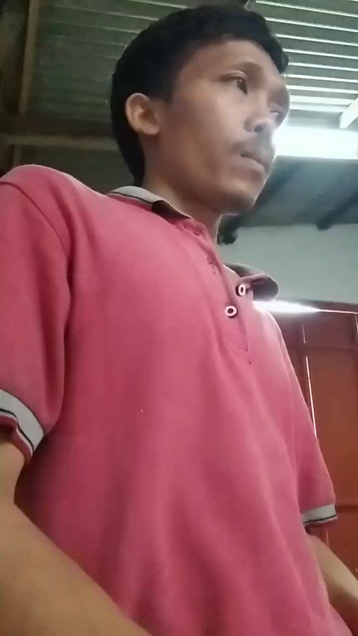 ANDAN katanya sombong sekali. 