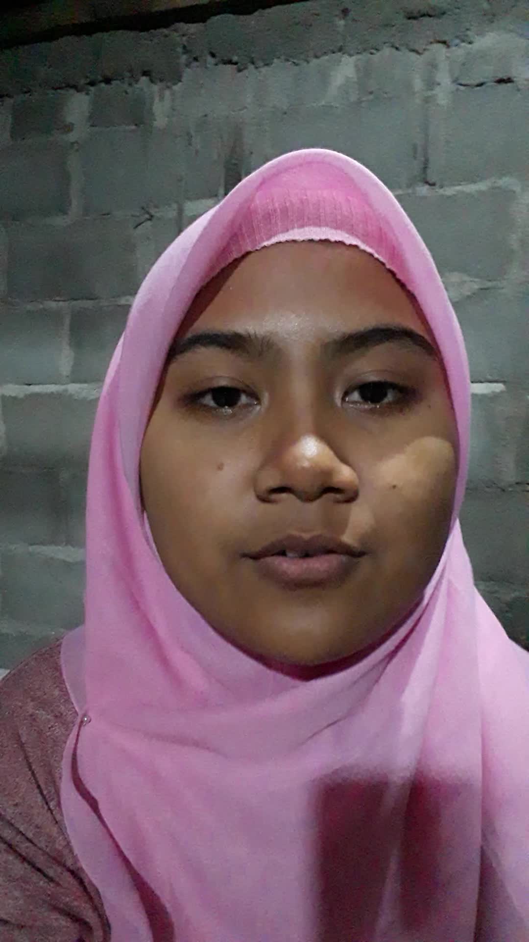 Izzami Maulinia_18 tahun_Yogyakarta_Sholatum bissalam #Voiceoframadhangtv