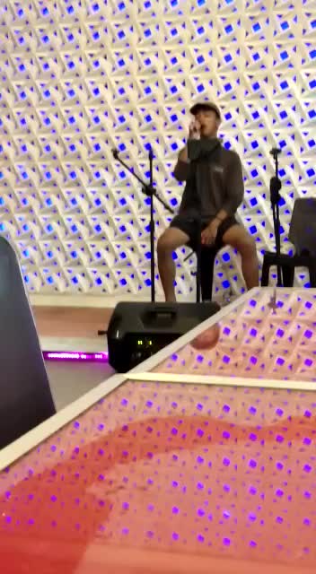 Cinta Luar Biasa - Andmesh Kamaleng