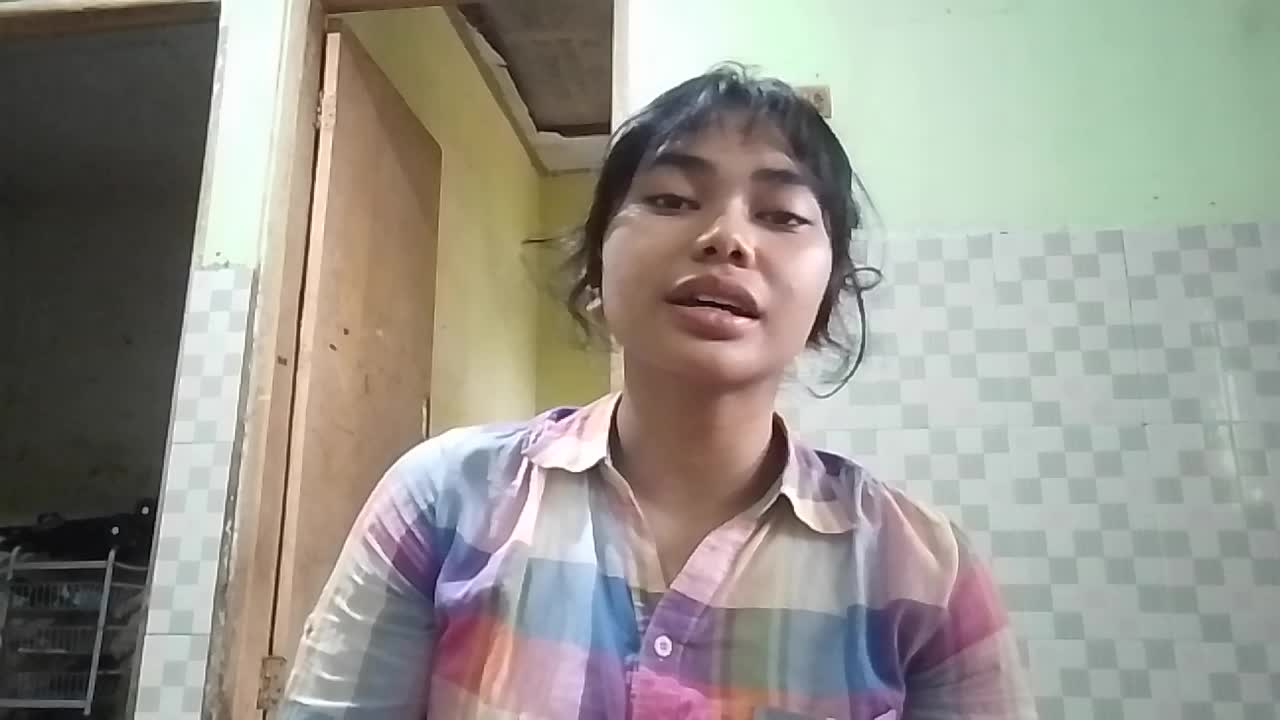 MADINAH ZEIN NUR FATIHA NIHAYA (17 TAHUN)