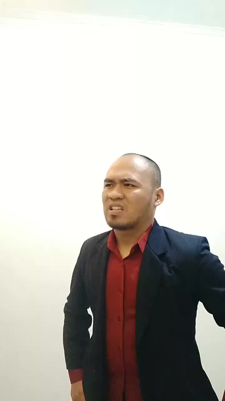 Aaduuuuuuh Papah salah nampaaar.... 😭😭😭