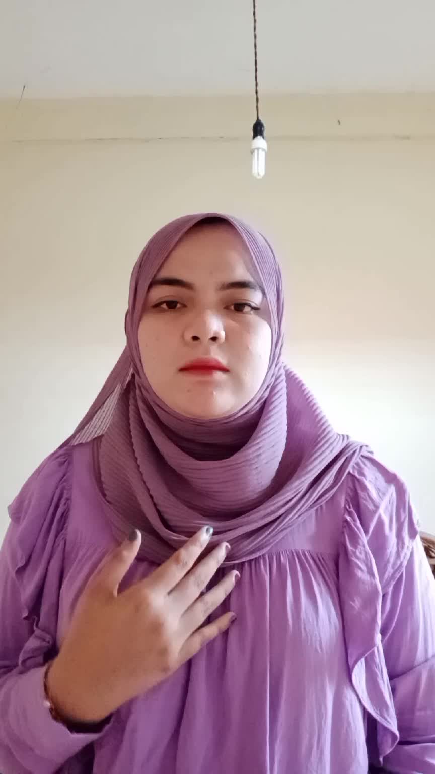 Fit andriyani dari Rokan hilir provinsi riau , umur 22 tahun