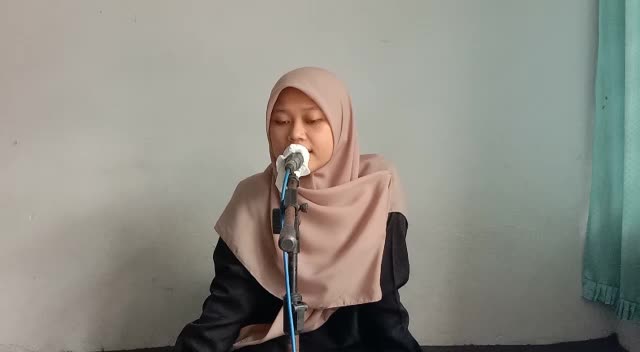 Adzyraatul Luthfyah_19 Tahun_Lumajang Jawa Timur_Syaikhona#voiceoframadangtv