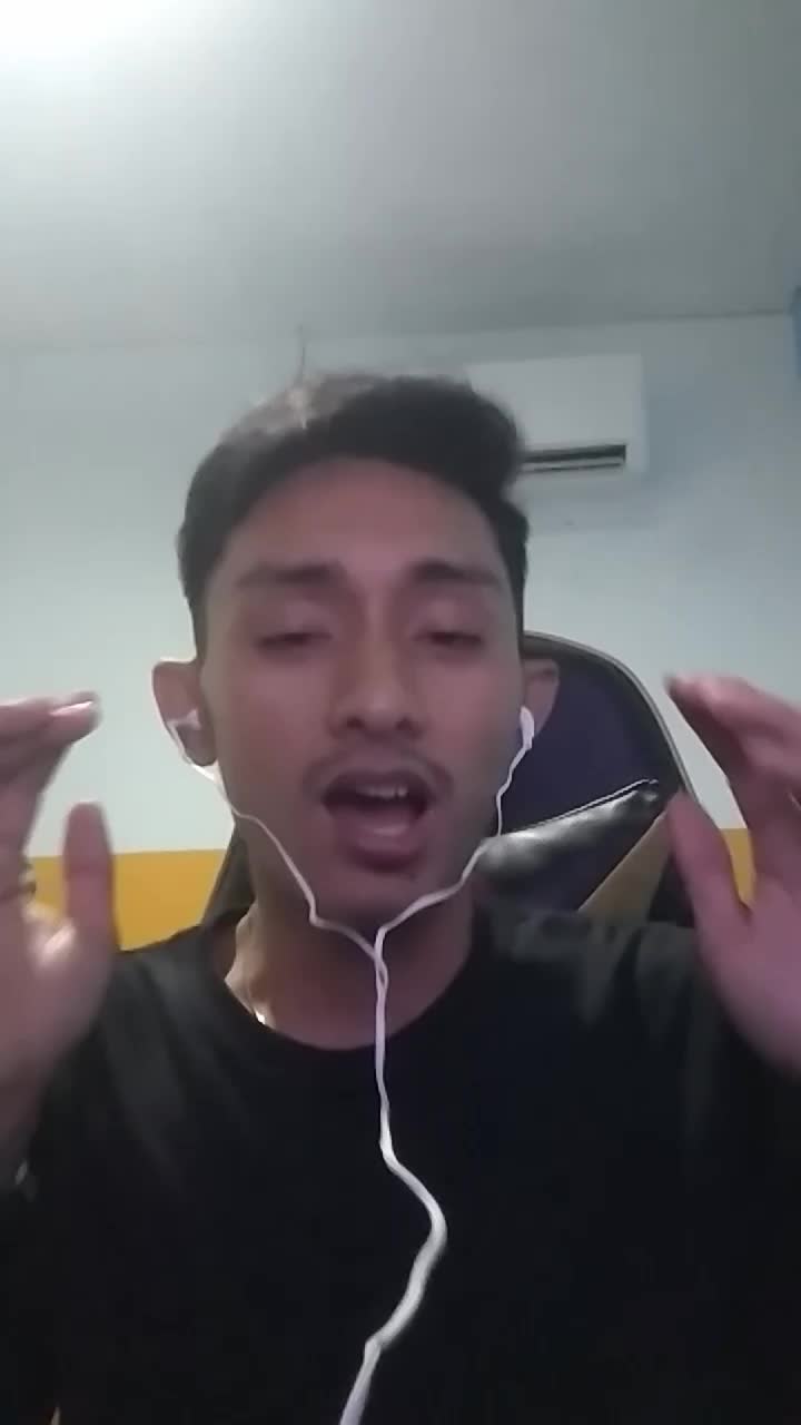 kdi 2022 /Riko febrian /25thn / Pekanbaru /Riau / si kecil / audition online kdi 2022