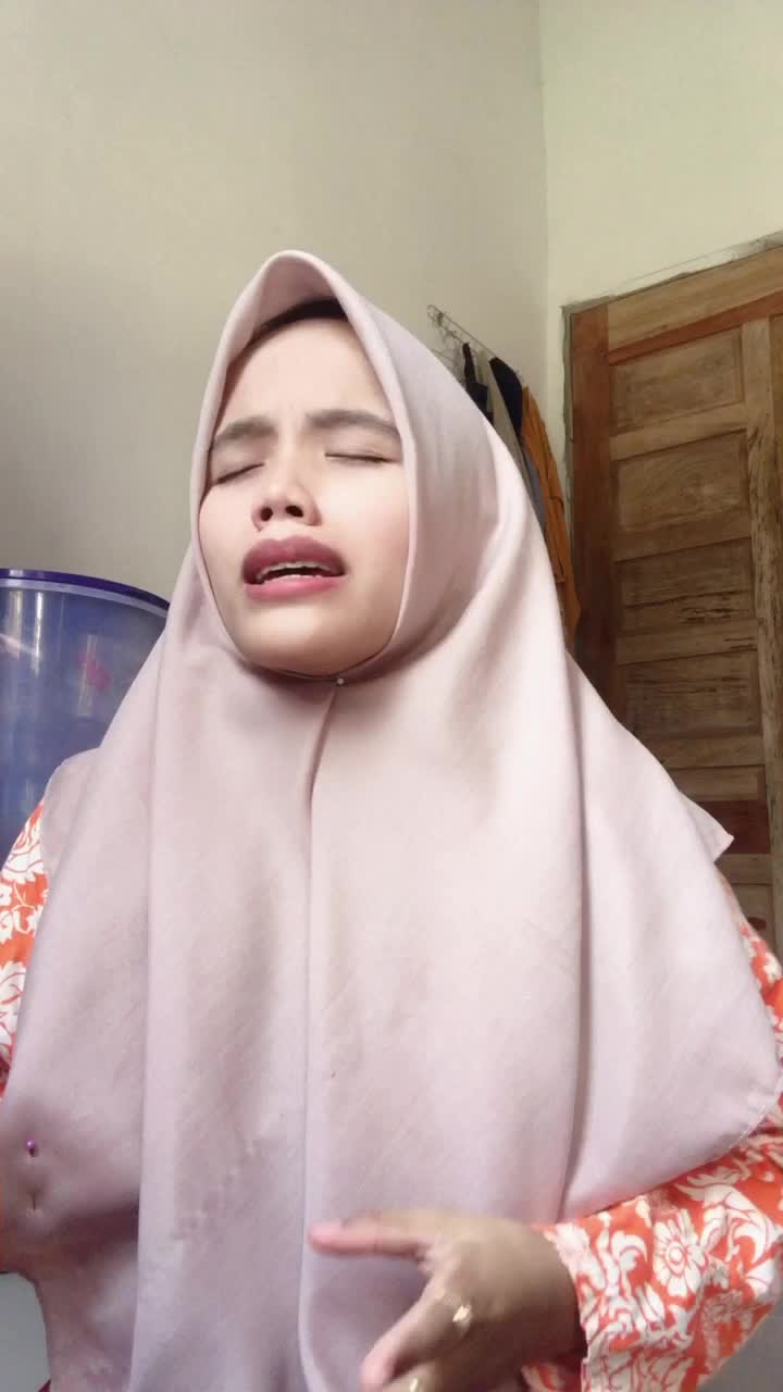 XFI2023 SOLO DEWI ASORA SARI 23 TAHUN MEDAN-SUMUT LUPAKAN AKU