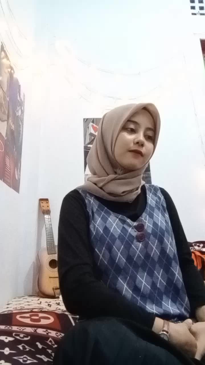 XF12021/SOLO/Dea Ananda/20thn/palusulawesitengah/airsupplaygoodbye