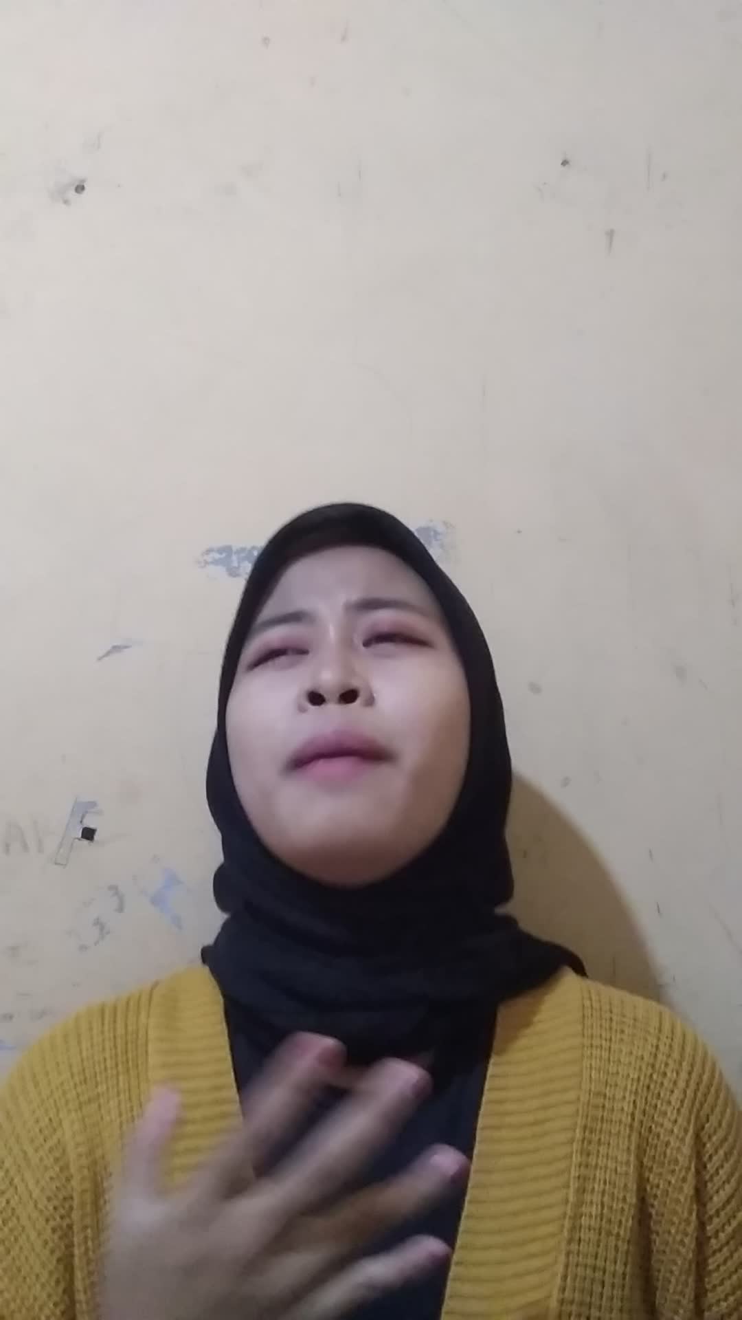 Nama Elsa Mayori_umur saya 17 tahun_Asal Kota Karawang_Judu Lagi yaitu (Teman Sejati)