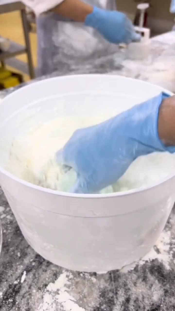 Membungkus Mochi Es Krim