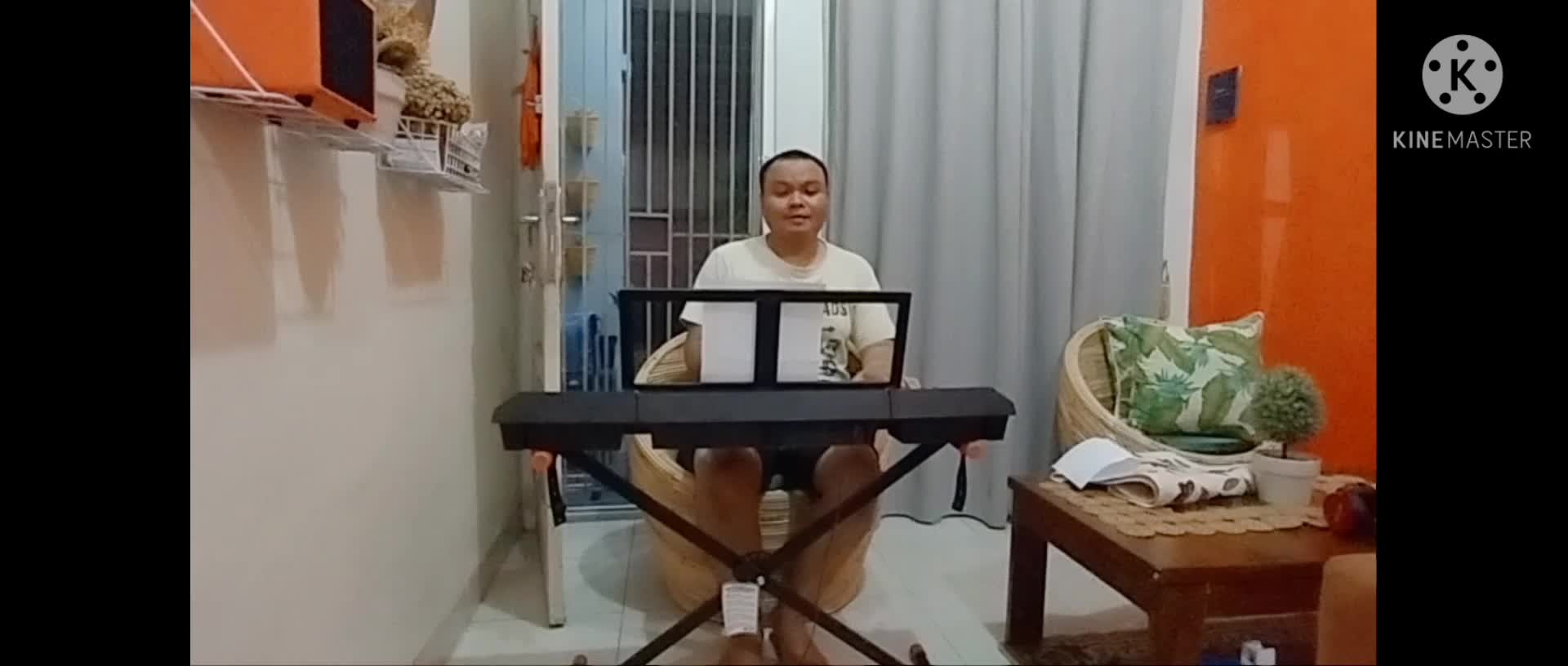 tanpa batas waktu by Ade Govinda (covered by arief Akbar)