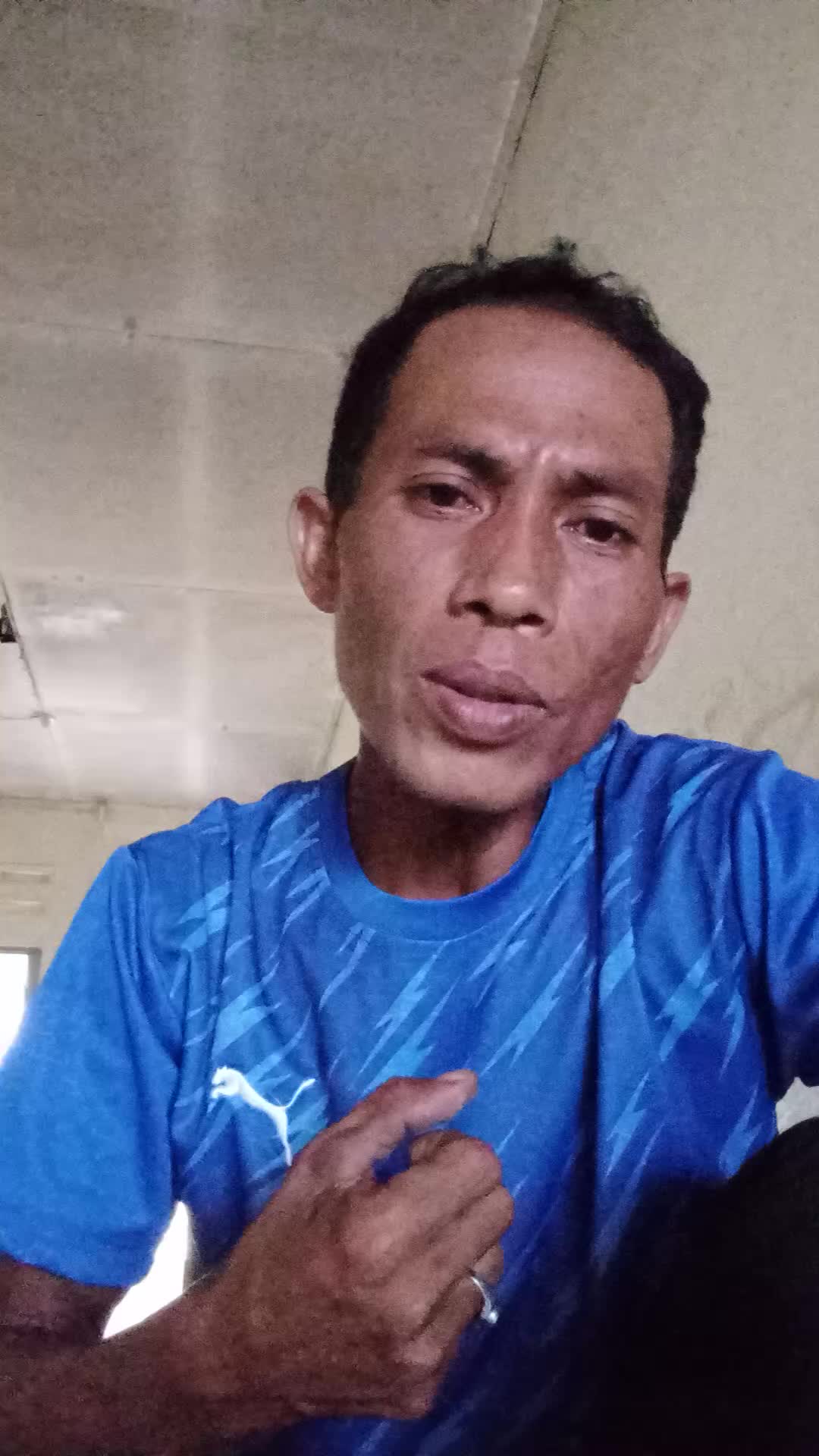 nama Agus umur 29 th berasal dari Indonesia sulsel