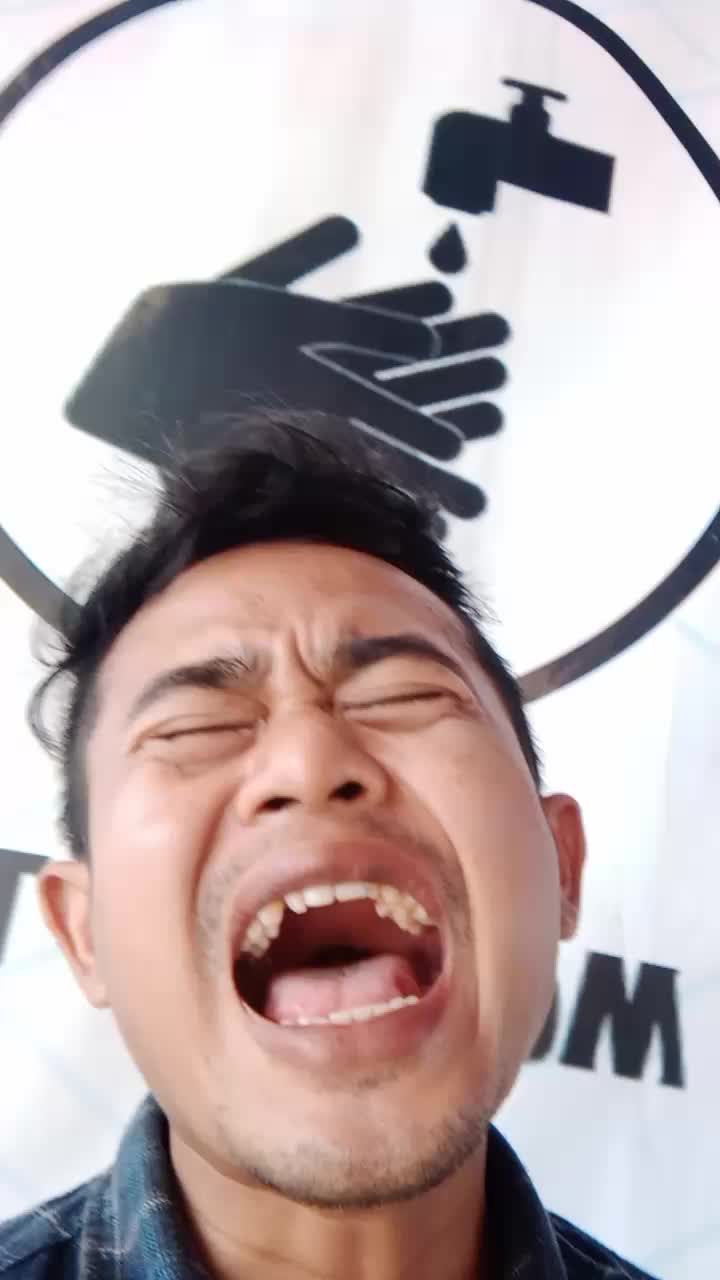 nama Dicky Effendi,usia 29 ,asal medan