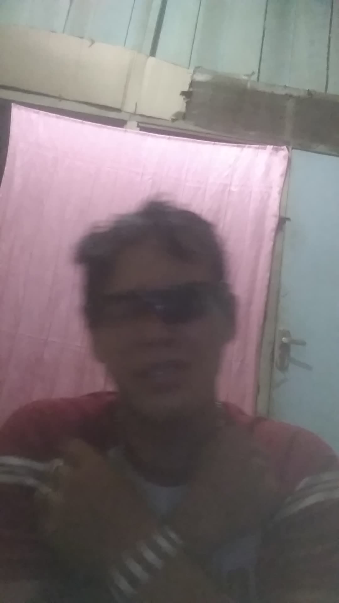 halo Gans..bantu vote ya.pnyanyi kamar mandi mncoba.siapa tahu Allah SWT mmbantu.amin??