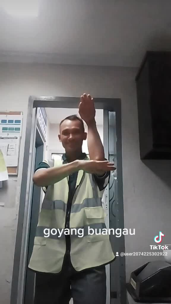 buangbuangau#goyang buangau