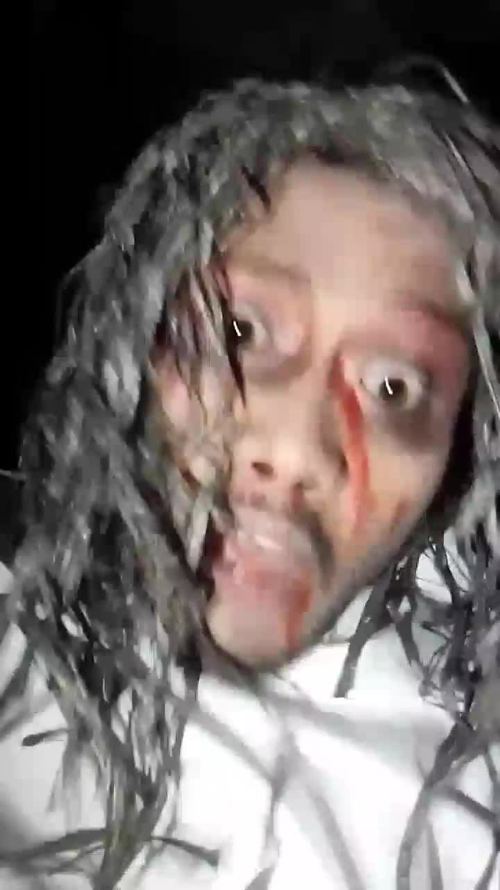 setan cantik berkumis jenggot.. aku bukan manusia Mbah... setan ca