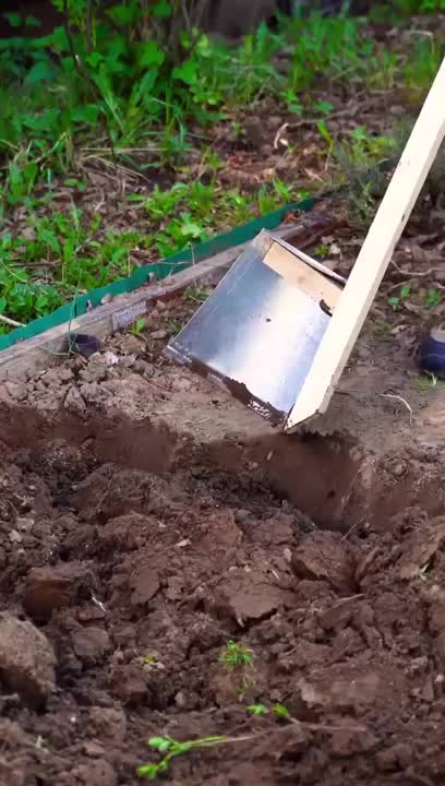 Lifehack membuat sekop dan penyiram tanaman