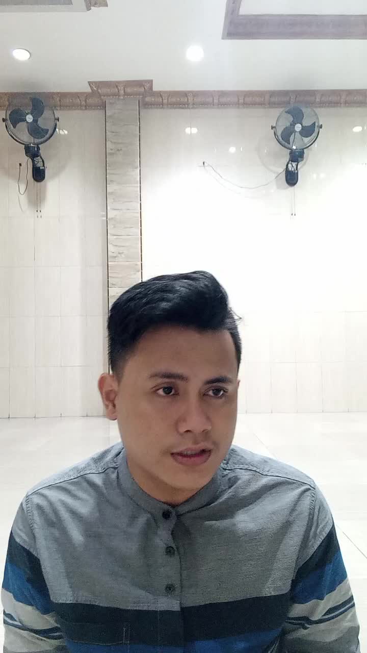 Salah satu pembuktian kita mencintai Nabi Muhammad SAW adalah dengan seringnya lisan ini mengucap namanya
