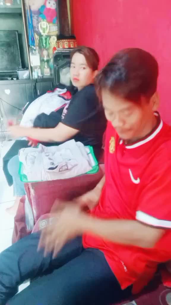 malu maluin anjirrr....