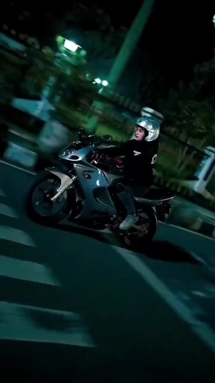 gaya liat mantan sama gebetan baru