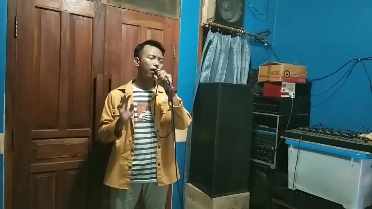 kembalikan dia ~ asap irama !!! Ahmad saefudin, usiaa 20thn  @risingstardangdutindonesia @rcti  @mnctv 