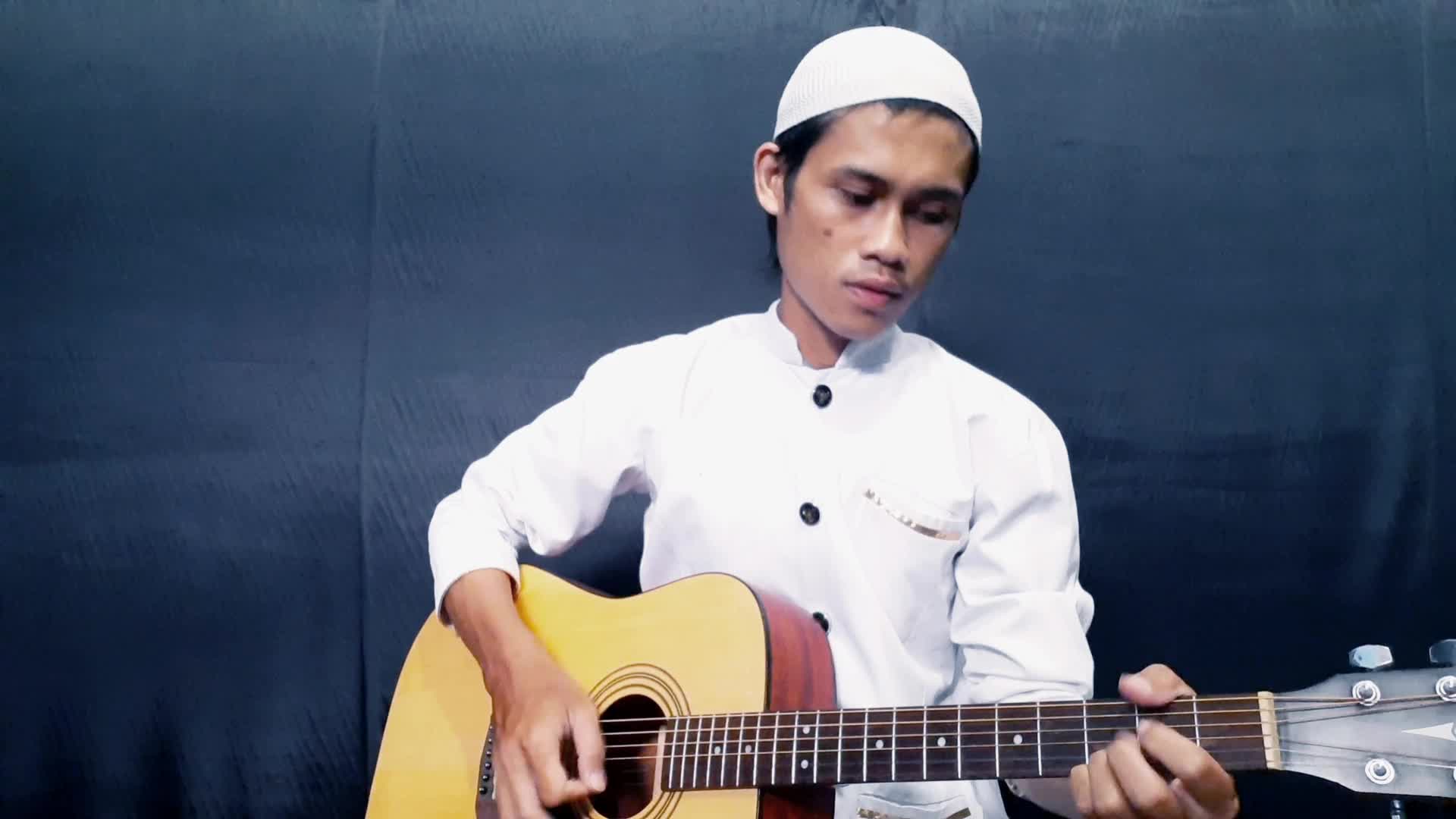 nama (cicilan aditya) asal banyumas, usia(26th), "dengan kebesaran tuhan bisa mewujudkan mimpi kita"  #voiceoframadangtv 