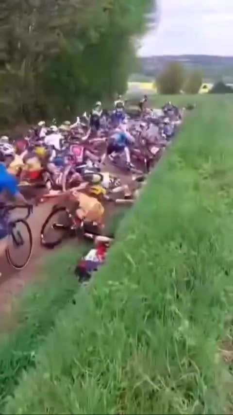 kecelakaan beruntun
