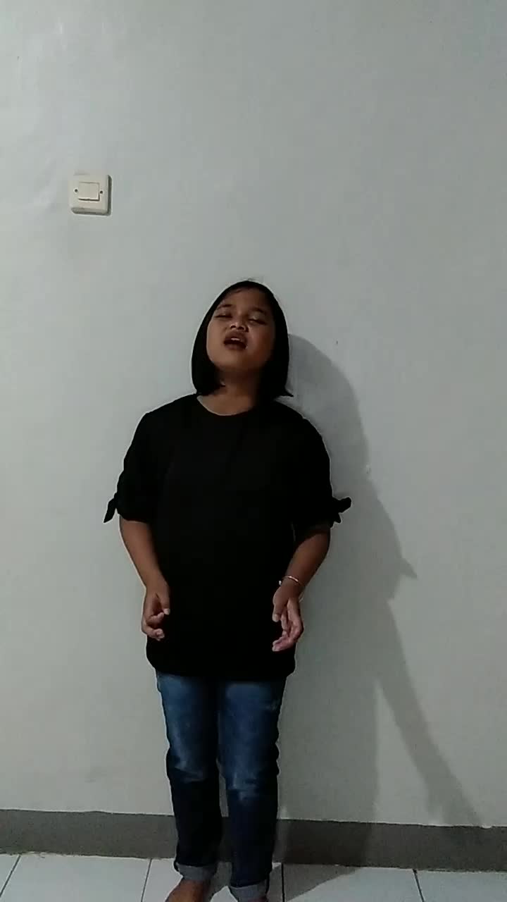 easy on me_Nur Akifa Nayla_Cikampek Karawang