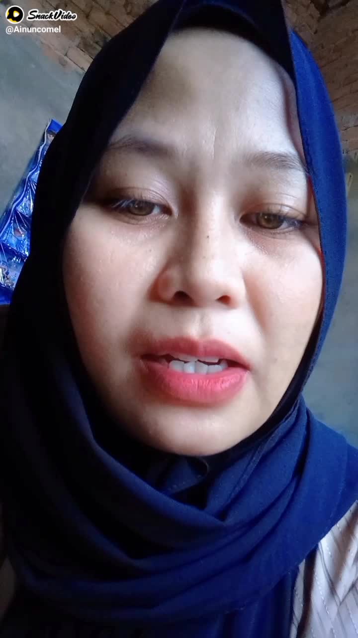 Surat Al Insyirah,,, Bismillah semoga yg mendengar kan mendapatkan pahala setara yg membaca ayat suci Al Qur'an, Aamiin🤲
