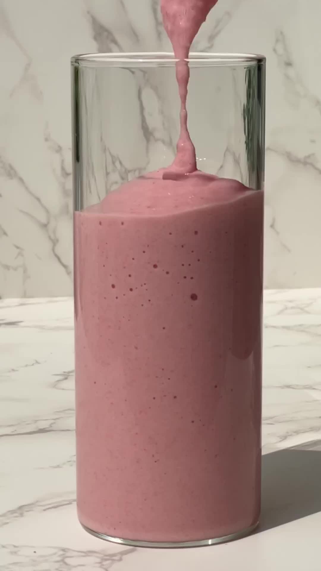 Strawberry banana smoothie