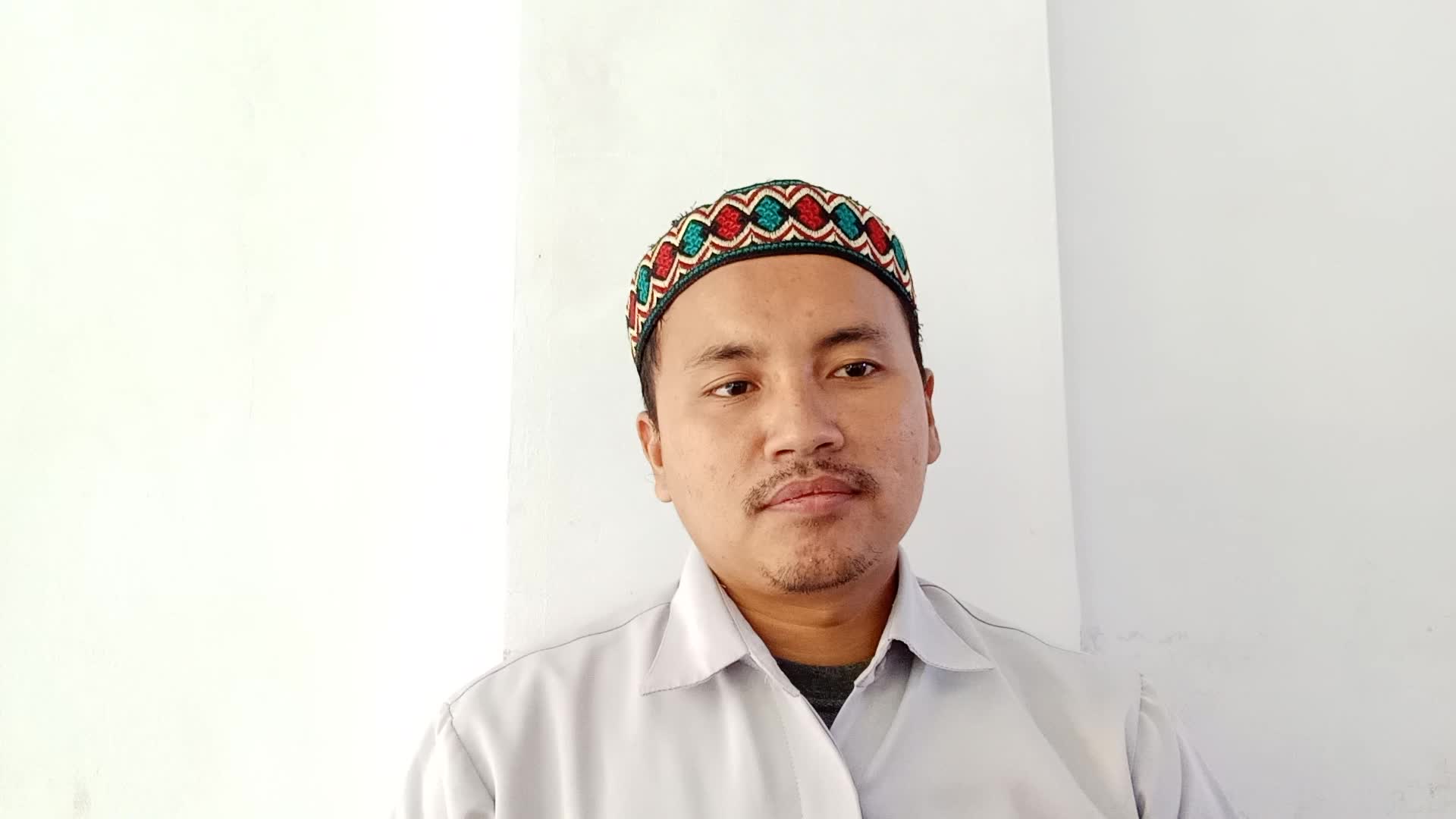 nama : ahmad saepul bahri, umur 29 tahun, dari kota bandung barat, 085720182027