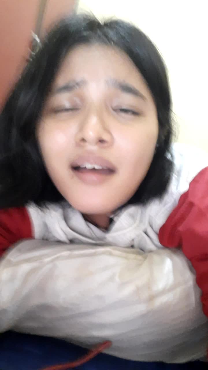 resah dan gelisah nungguin si dia....