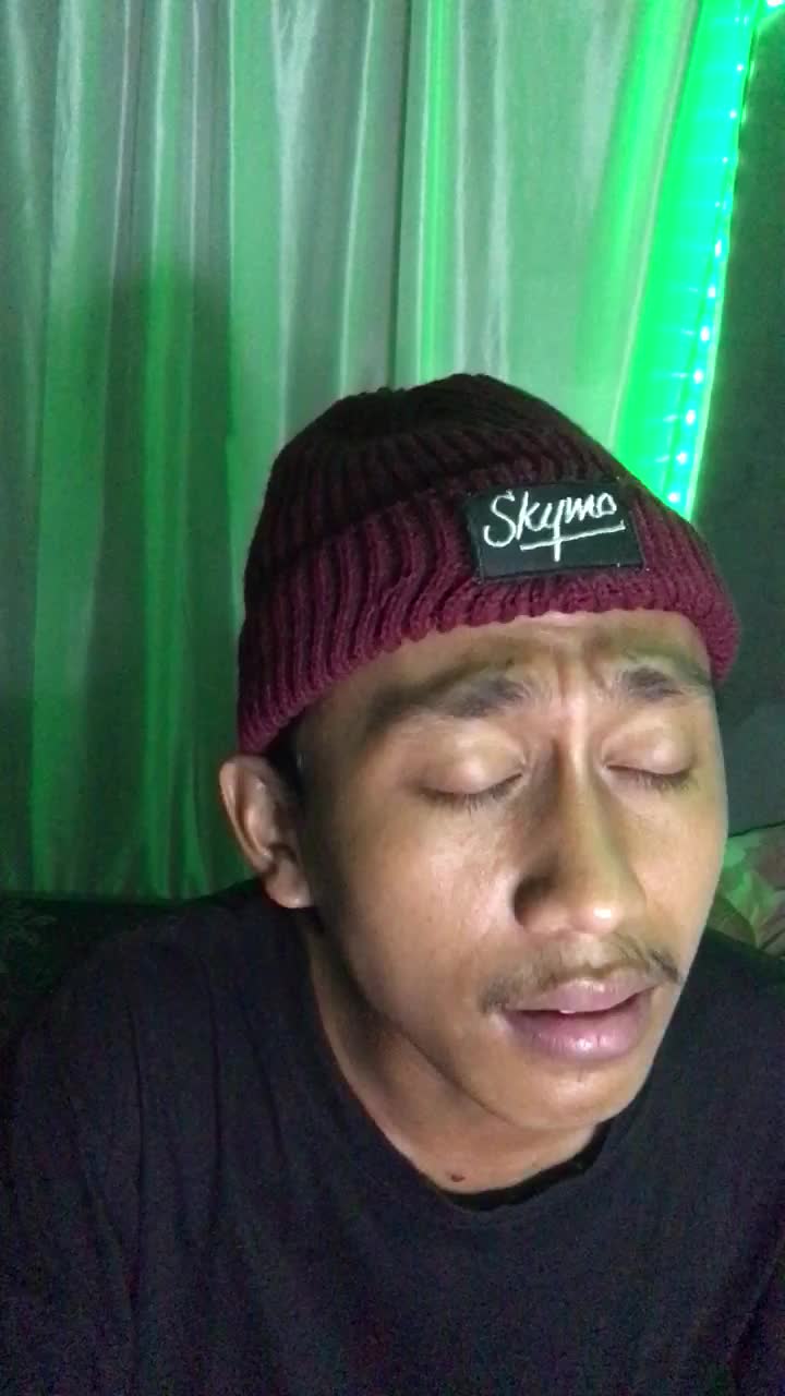 Nama : suherman 
Umur : 24 tahun 
Kota asal : subang jawabarat 
Pekerjaan : singer cofee 
Song : kembalikan dia. 
KDI 2021 