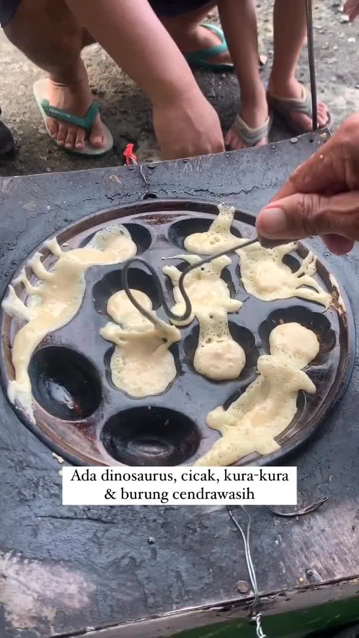 Penjual Kue Cubitnya Seniman