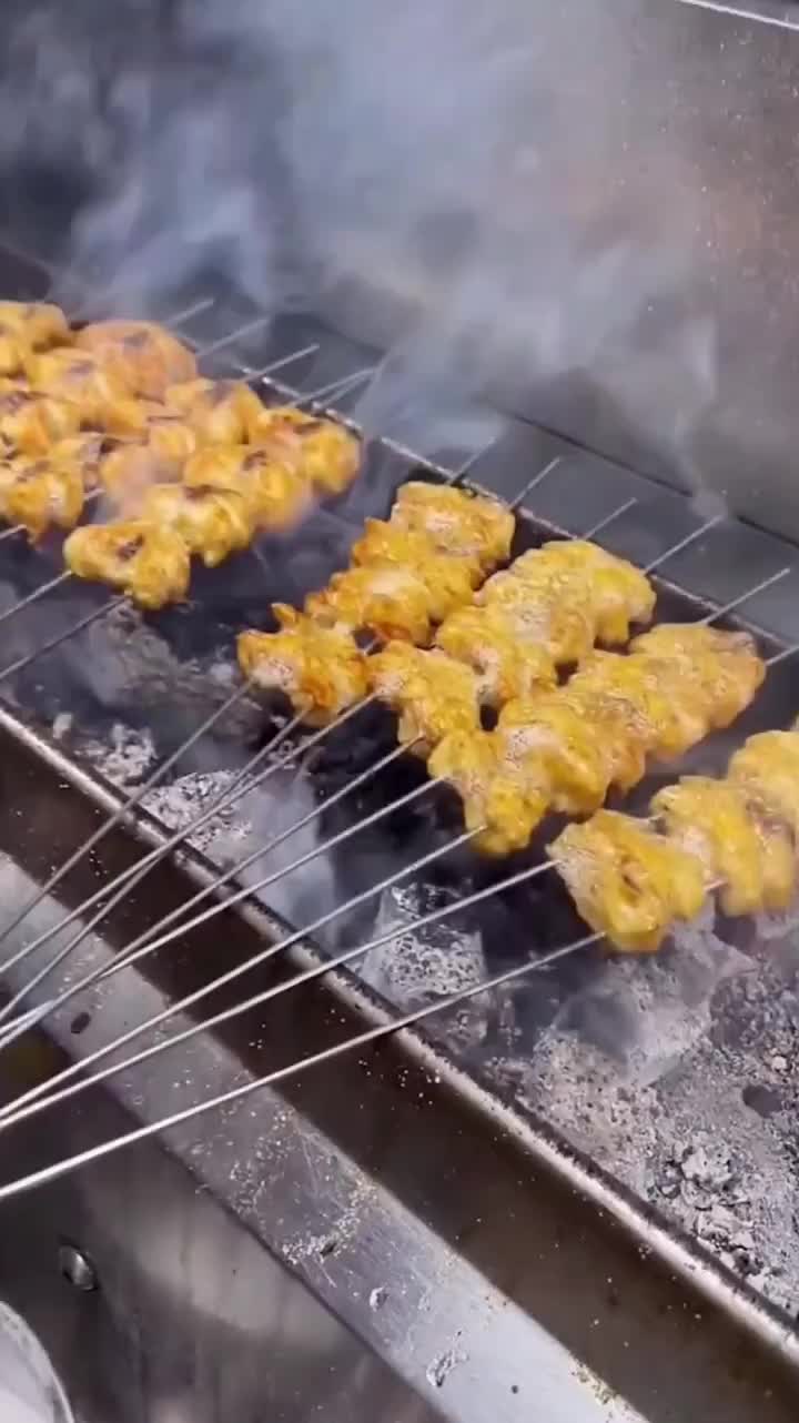 Sate Tunggirnya Menarik Sekali