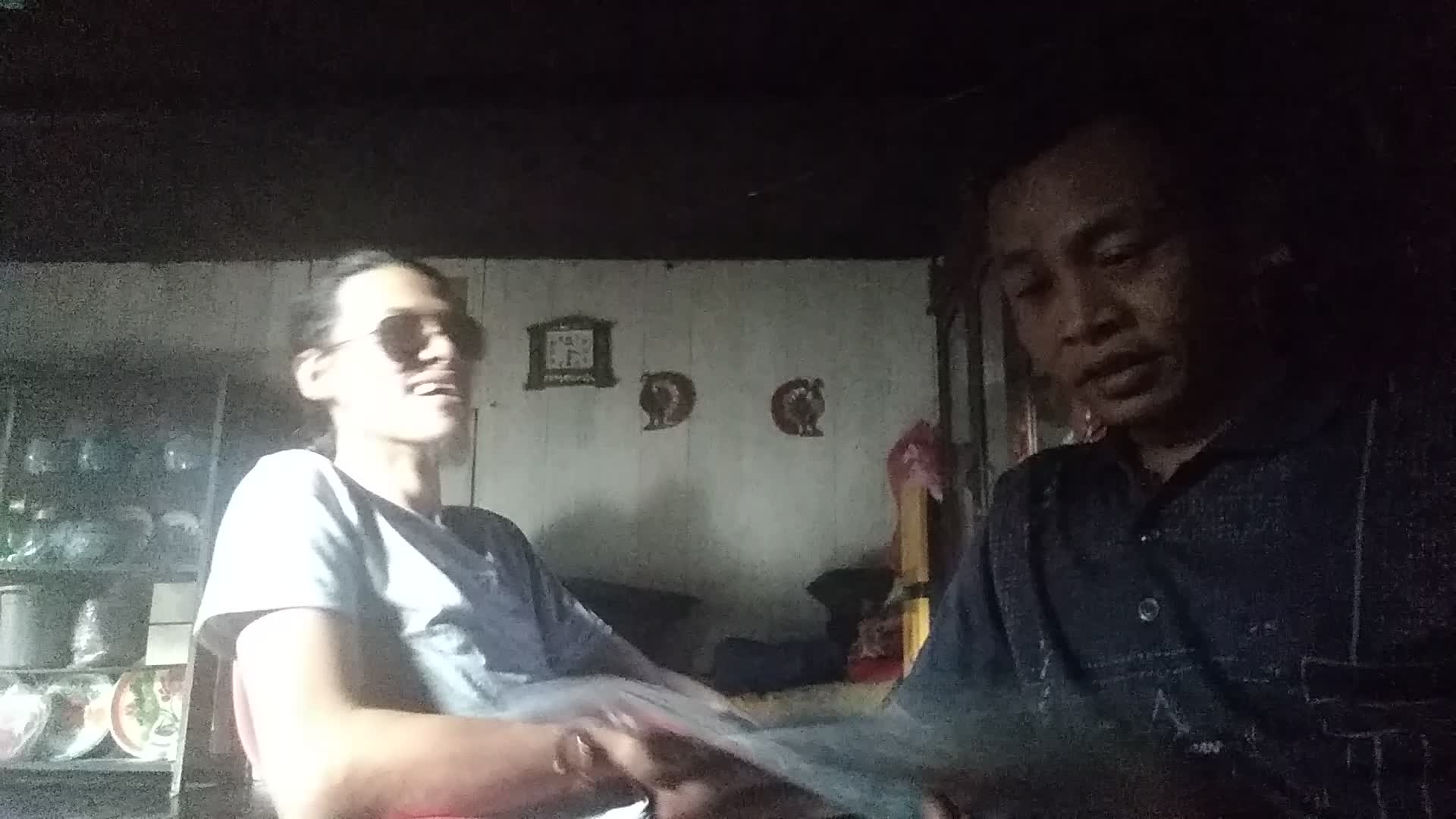 nama:1 sarwan 2 madi. asal sumatra selatan. kab muara enim. judul: interveyuw group: tunggu tubang