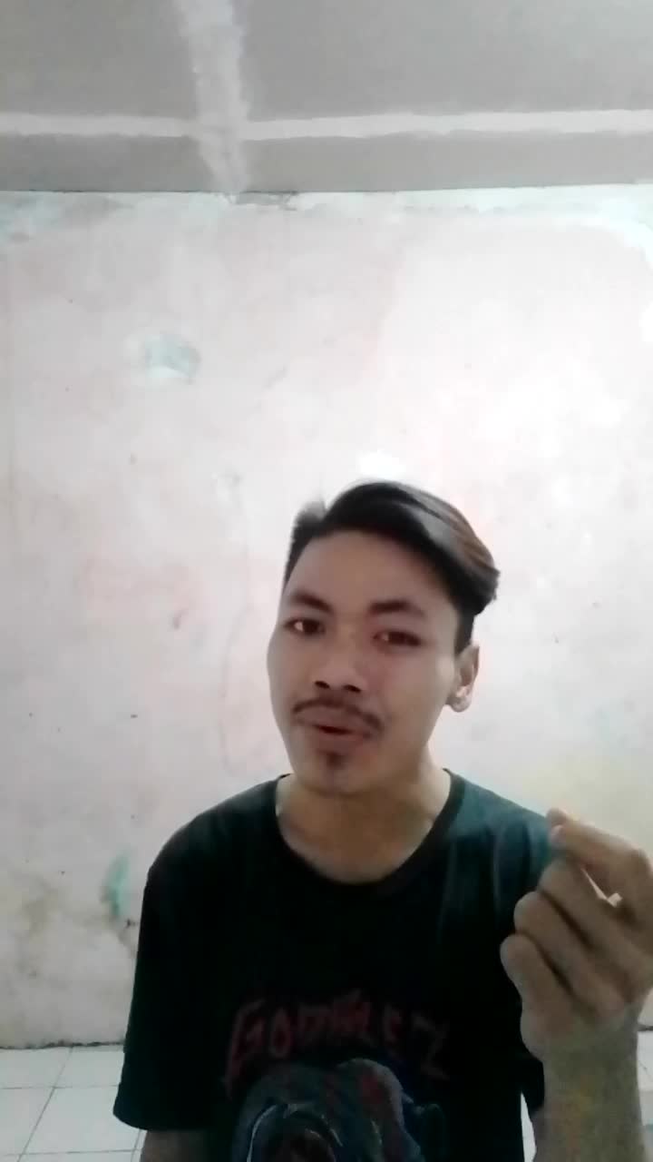 perkenalkan nama saya : zaenudin (zay) lagu: kerinduan by:ridho Rhoma umur 25. #AUDITIONRISINGSTARTINDONESIADANGDUT
