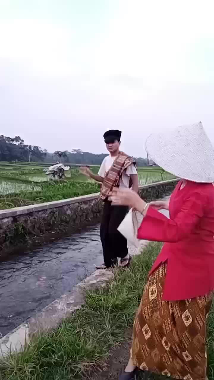 NYI ITEUNG KAYAKNYA LAGI DATENG BULAN GALAK BEGITU 🥺🥺🥺