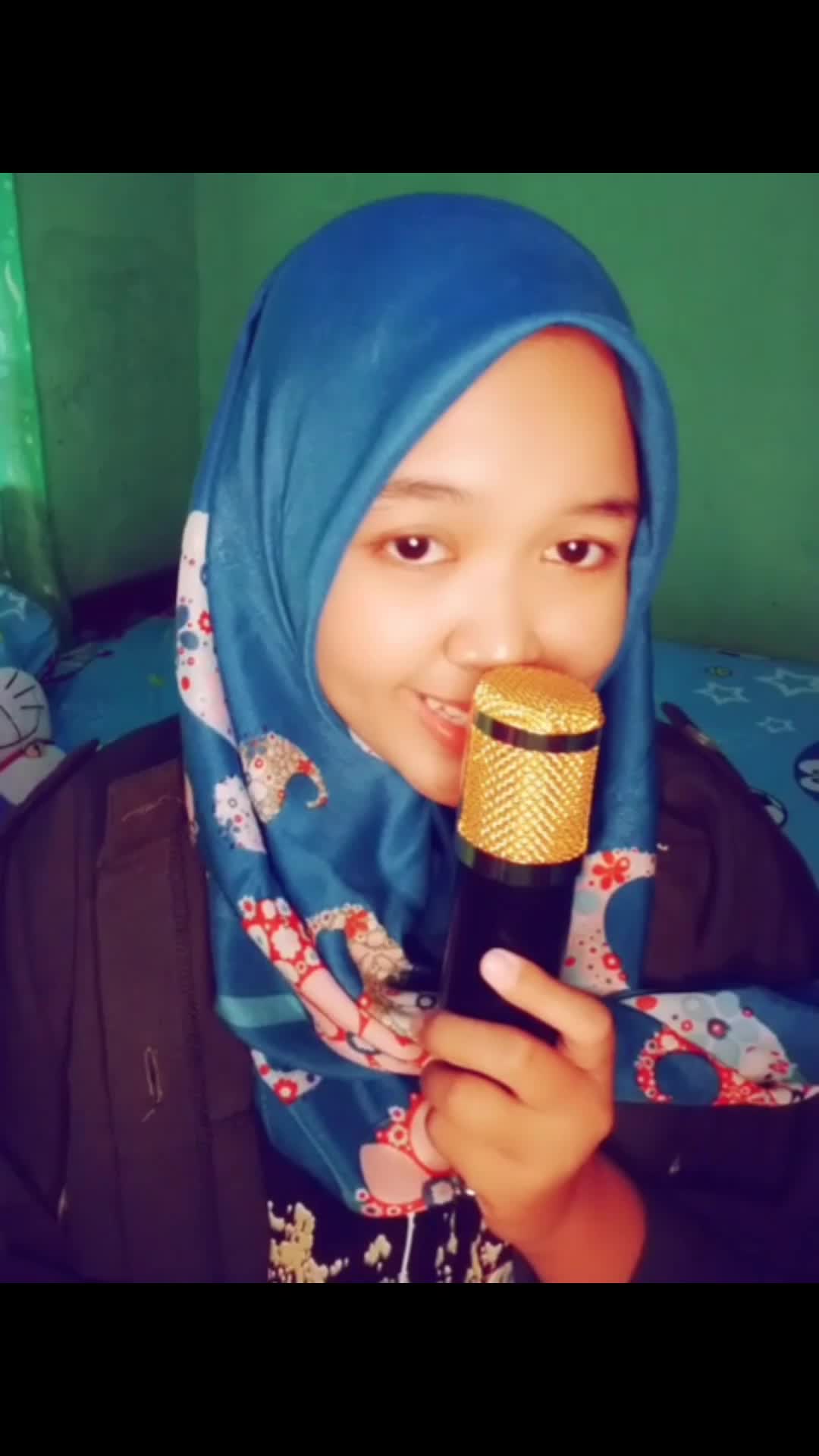 Allah mengenalkan Rindu Agar kita dapat menghargai makna dari kata Temu :")