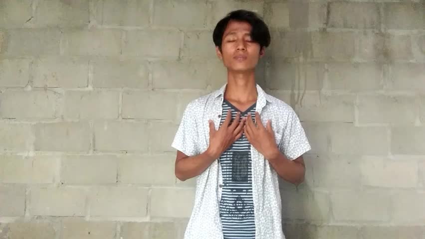 suara saya biasa aja, tpi tekat saya luarbiasa,,, 