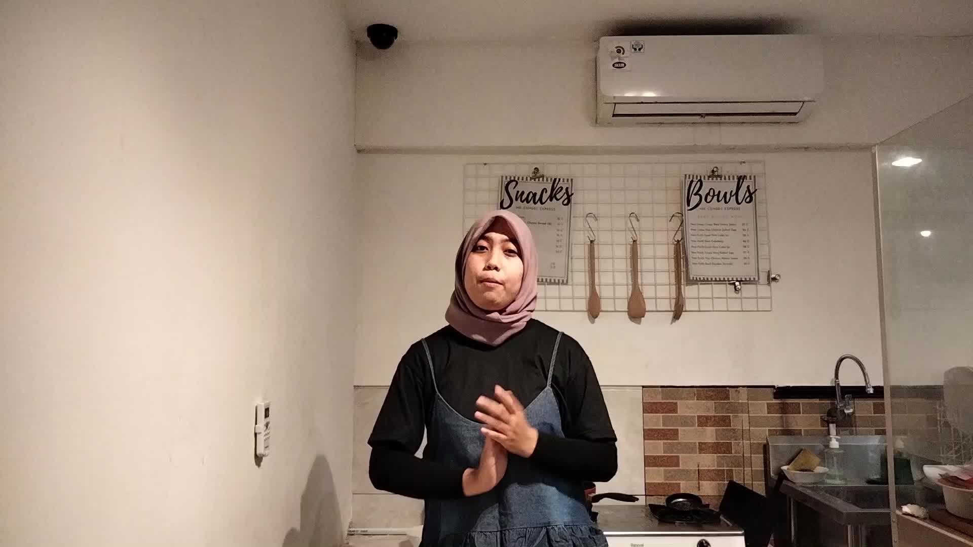 saya Yunisa Amabar Wati Saya Siap mengikuti dan menjadi bagian dari Master chef Indonesia Season 8 @yunisaaa28  #onlineauditionm8