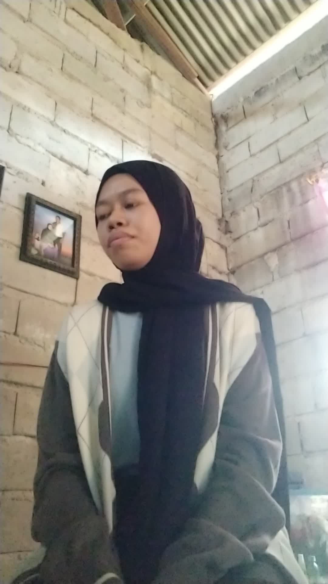 NAJLAA ABIDA SANAKY, 18 Tahun, AMBON, HUBBI EIH