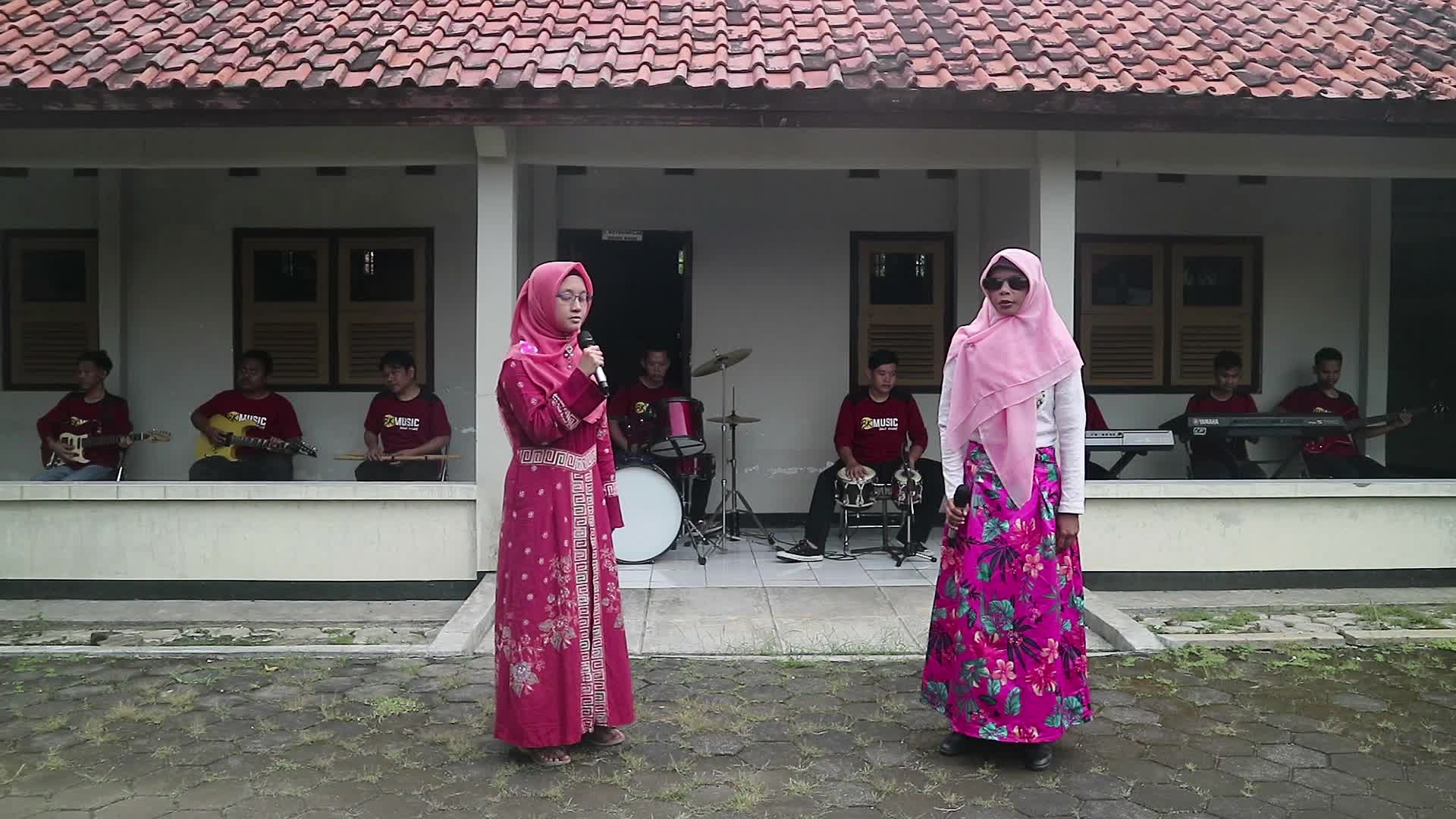 Blind Kreatif - Bagai Ranting Yang Kering Versi Band Dangdut Disabilitas Netra