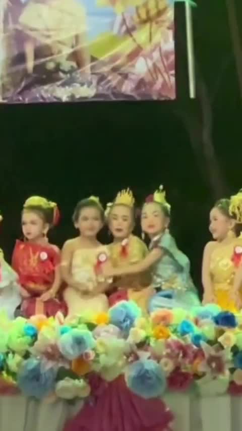 Ketika Lagu Kesukaan Lo Diputer