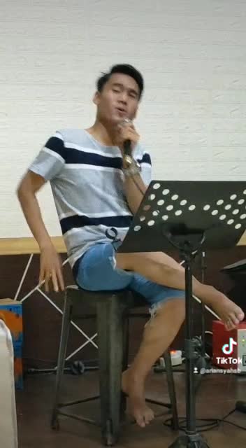 #audisikontesambyarindonesia,Nama ARIANSYAH, ASAL MAROS SULAWESI SELATAN,UMUR. 28 TAHUN ,JUDUL LAGU IKAN DIDALAM KOLAM