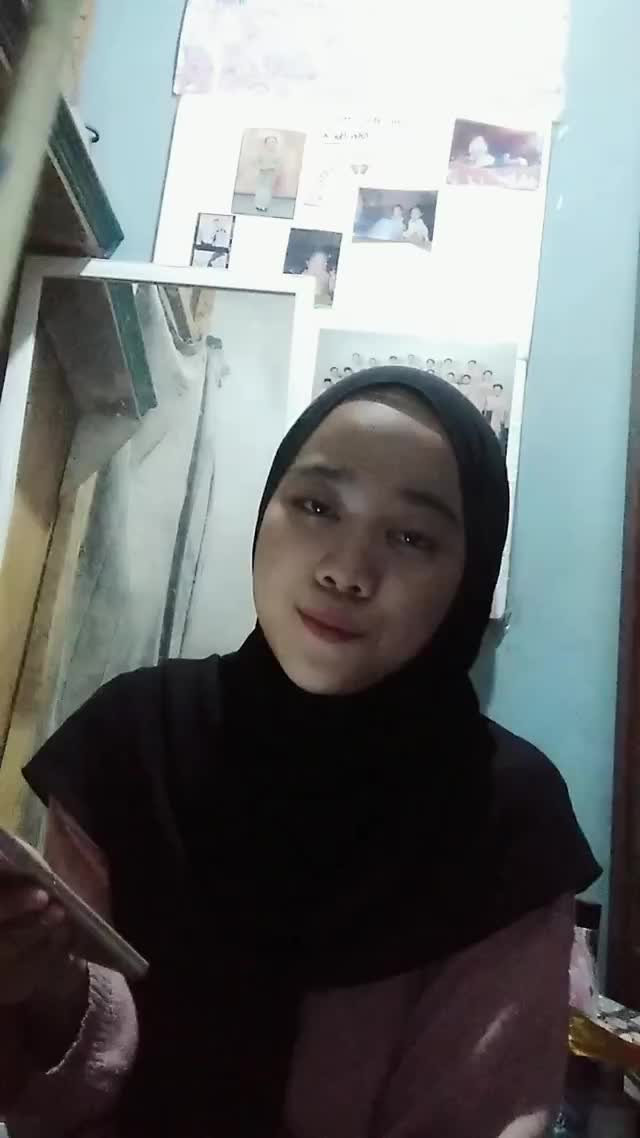 putri nur apriliani_Bandung 12 april 2000_20 tahun_ bandung_ ummi tsumma ummi_ #VOR21