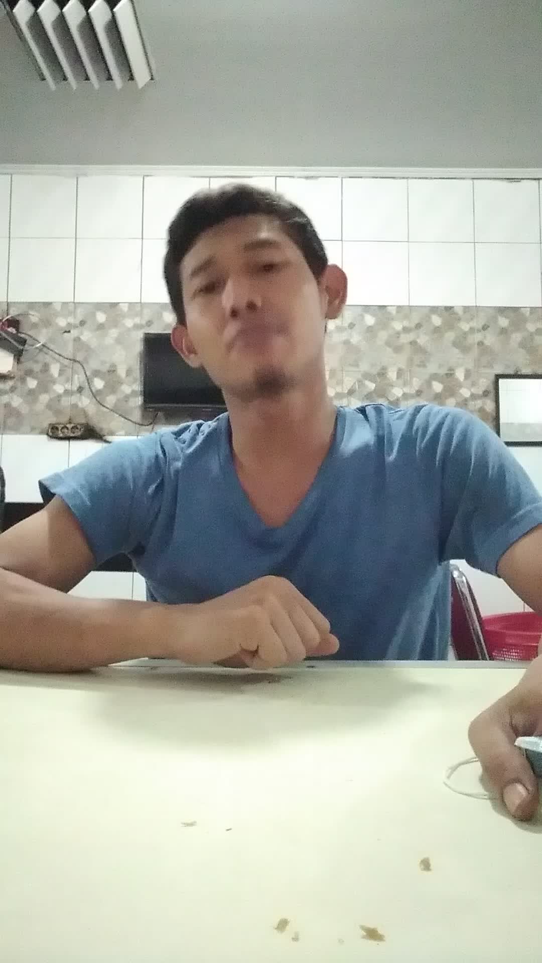 halo semua perkenalkan nama sy mahir danarki umur 27 th kota asal Lampung judul lagu bersujud padamu Afgan sukses buat kalian semua?♥️?