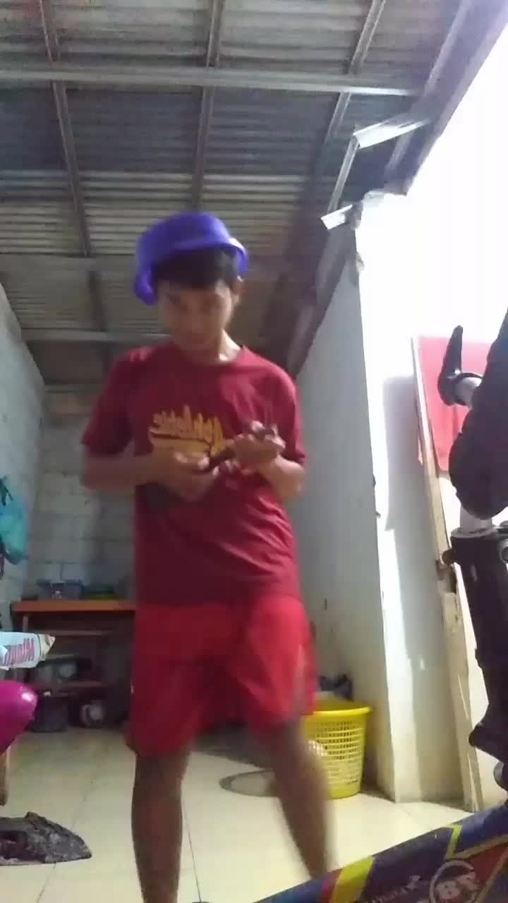 belajar nyanyi di dapur