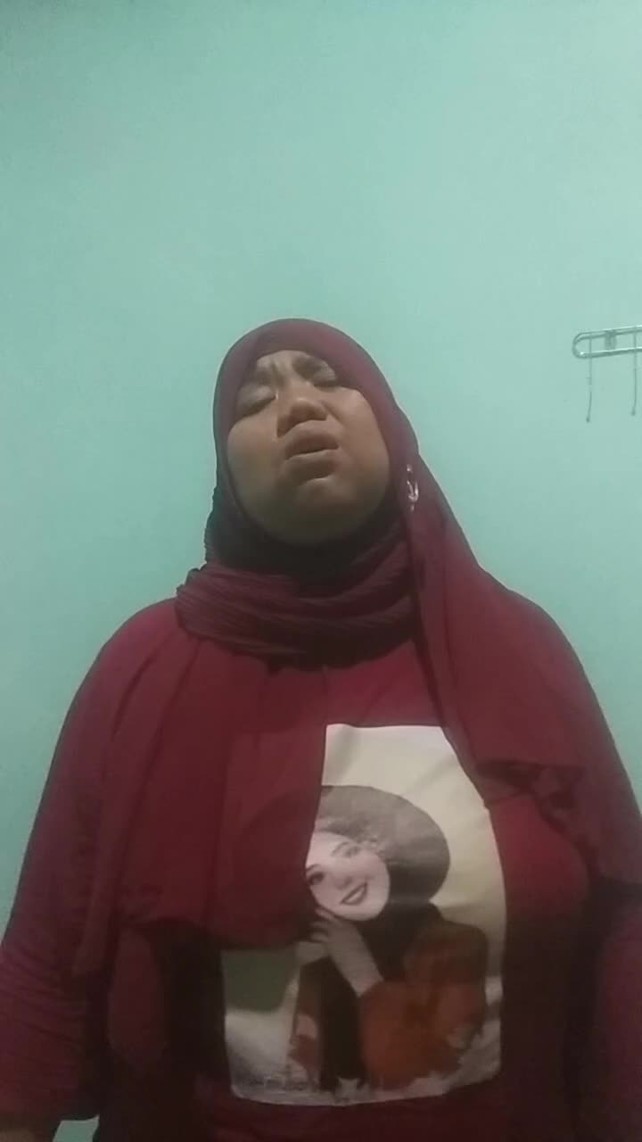 Nama [Wida Nur Nengsih] usia [35thn] Kota domisili [Kuningan Jawa barat] Judul Lagu [Sonia]
