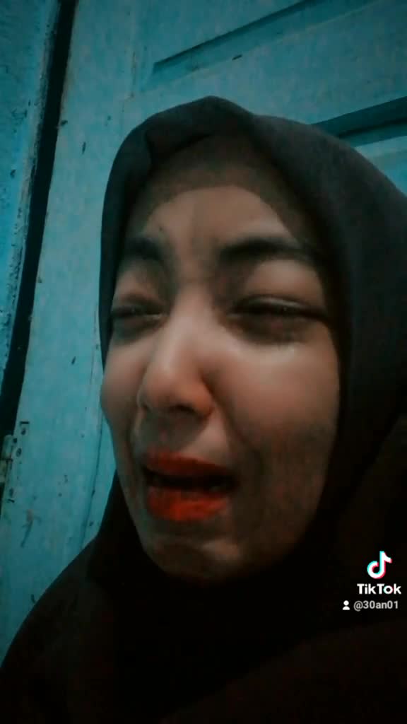 assalamualaikum. perkenalkan aku A. wardah. akun tiktokku 30an01..#actingsedih